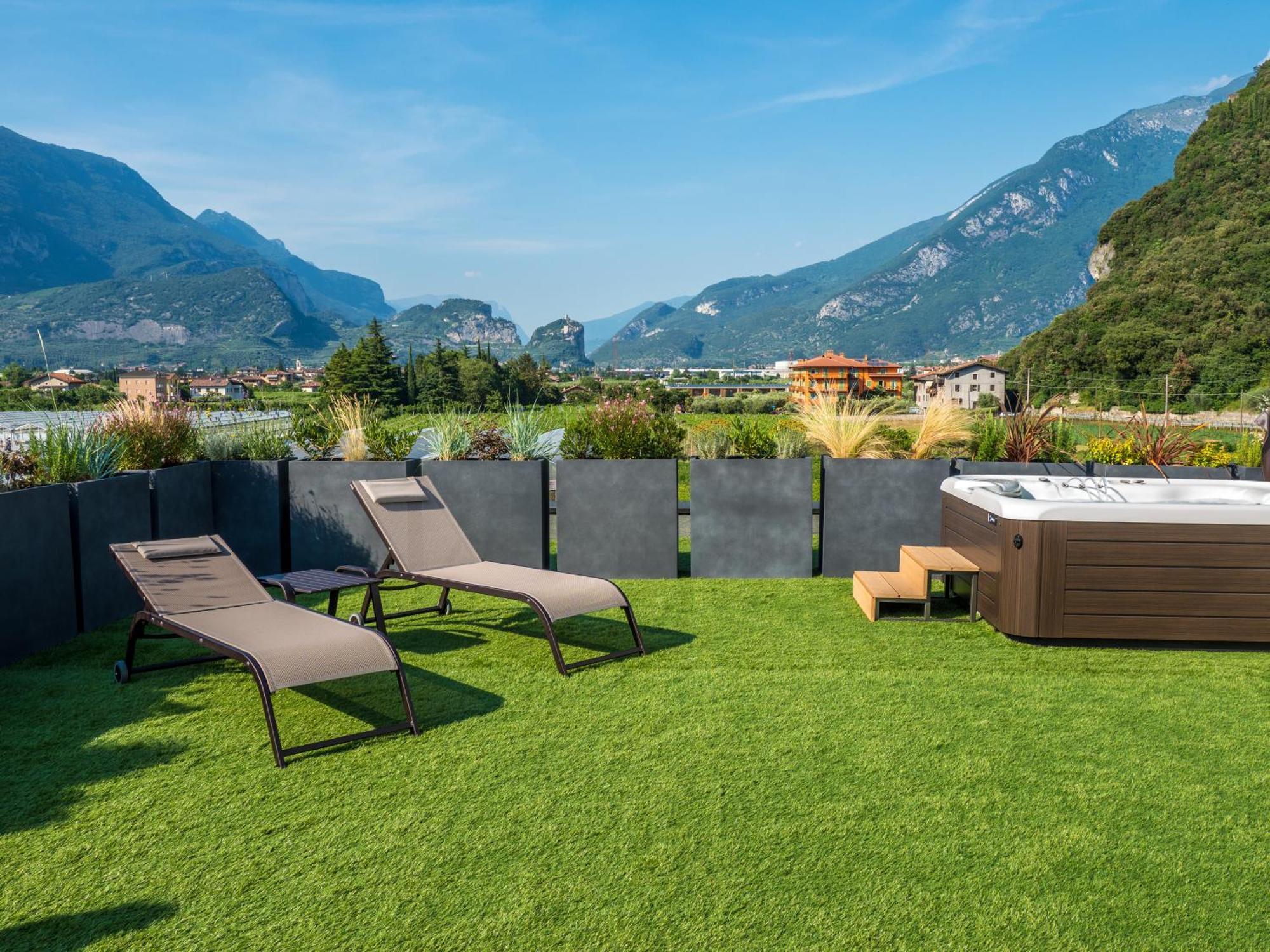 Maffei Apartments - Active Holidays Riva del Garda Exterior foto